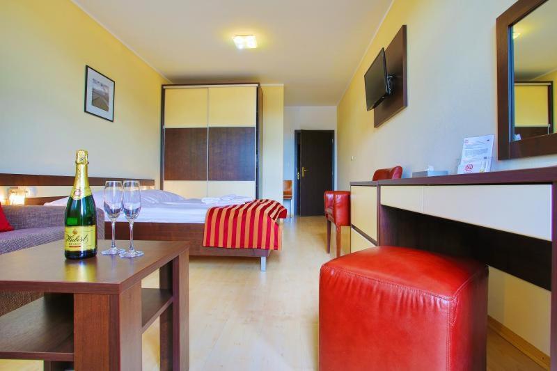 Apartman Studio Lux S Terasou Harmony V Thermal Parku Besenova S Vyhladom Na Bazeny Екстериор снимка